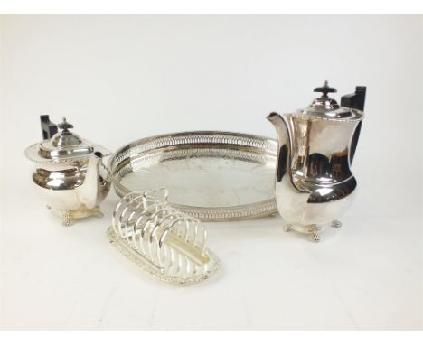 A collection of silver plated wares and glass, to include; a teapot and coffee pot, a toast rack, tray and cased flatware (a 