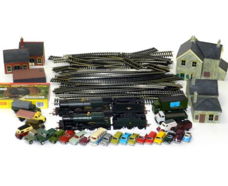 Hornby &amp; Bachmann Locomotives with scenic materials Hornby (China) BR WR Cadbury Castle Bachmann WR Dudley Manor in libra
