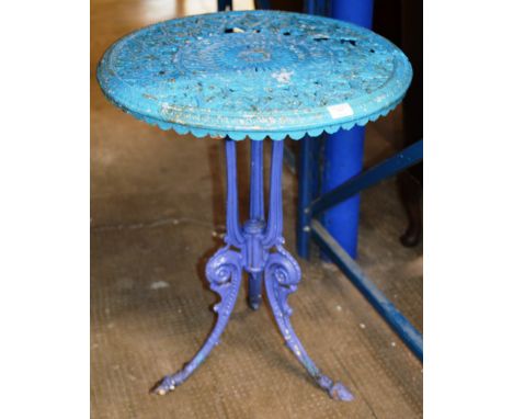 VINTAGE WROUGHT IRON GARDEN TABLE     