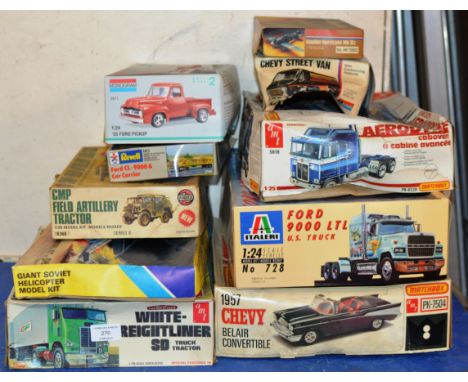 10 VARIOUS VINTAGE BOXED MODEL KITS, ITALERI, REVELL ETC