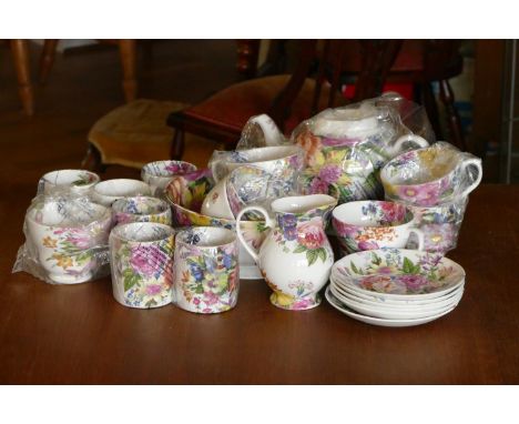 A Rob Turner by Wedgewood tea and coffee service comprising of- 6 tea cups, 6 saucers, 6 coffee cups, milk jug, sugar bowl an