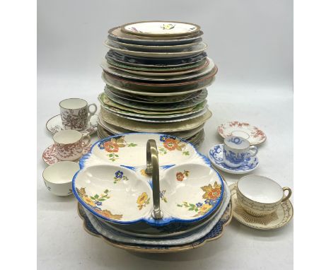 An assortment of decorative plates including Victorian, Royal Worcester, Copeland Spode, Bunnykins etc, 