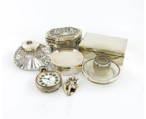 A mixed lot of silver items, comprising: a late-Victorian silver-mounted inkwell, by S. Jacobs, London 1900, circular form, a