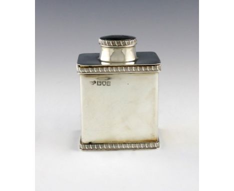 An Edwardian silver tea caddy, by the Goldsmiths and Silversmiths Company, London 1901, rectangular form, gadroon borders, th