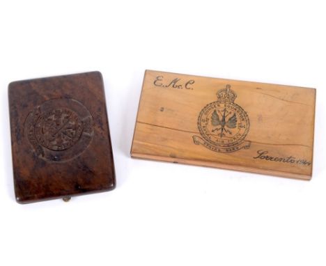 SECOND WORLD WAR AVIATION - 113 BOMBER SQUADRON - AN R.A.F. MAHOGANY AND BRASS CIGARETTE CASE  carved with the 113 squadron d