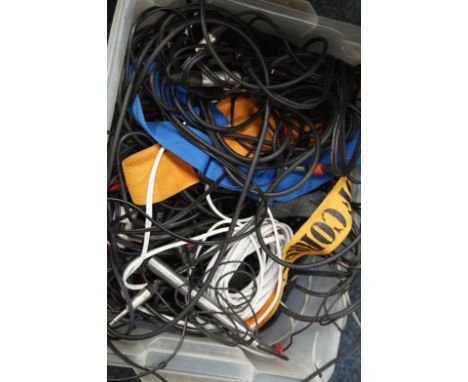 Assorted hi-fi jack TRS speaker cabling, wires, etc.