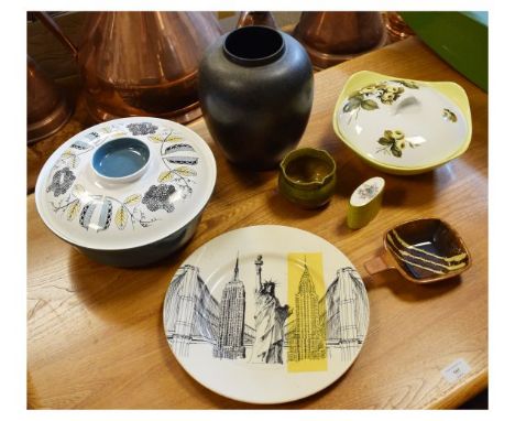 Small collection of Poole and other ceramics  