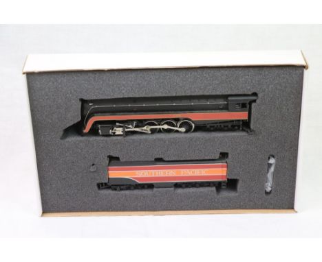 Boxed Bachmann OO/HO gauge 11301 SP 4-8-4 with smoke HD light & tender steam locomotive GS4 Daylight #4449