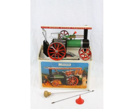 Boxed Mamod TE1a Traction Engine in excellent condition, with inner packaging 