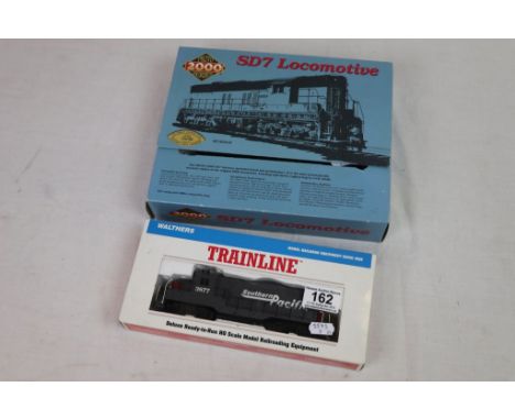 Two boxed HP scale locomotives to include Proto Series 2000 SP5324 No 8229 SD7 Locomotive and Walthers EMD GP9M Loco Southern