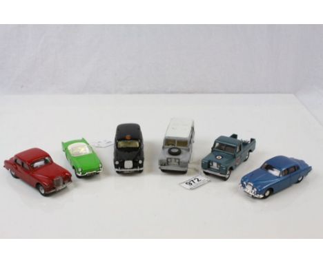 Six Triang Spot On diecast models to include Armstrong Siddeley Sapphire, Jaguar S Type, Renault Floride, LWB Land Rover x 2 