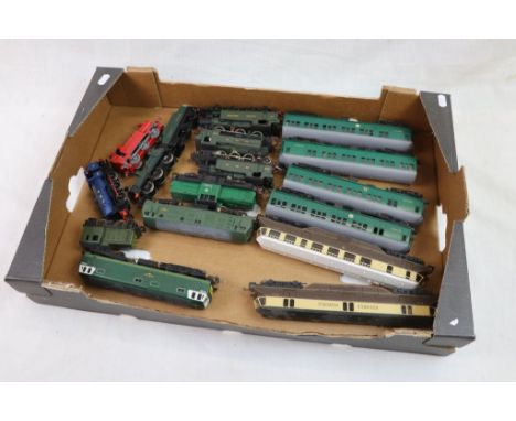 13 OO gauge locomotives to include Lima, Hornby Triang, plus a Triang BR S1052S coach set