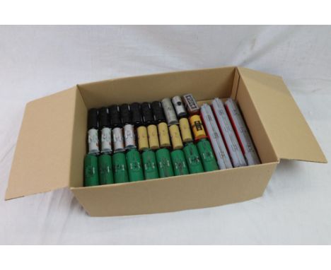 Collection of 32 OO gauge items of rolling stock to include Bachmann and Hornby featuring 9 x green avaiation fuel tankers, 3