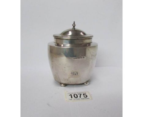 A silver tea caddy, hall marked for Birmingham 1919/1920, approximately 165 grams
