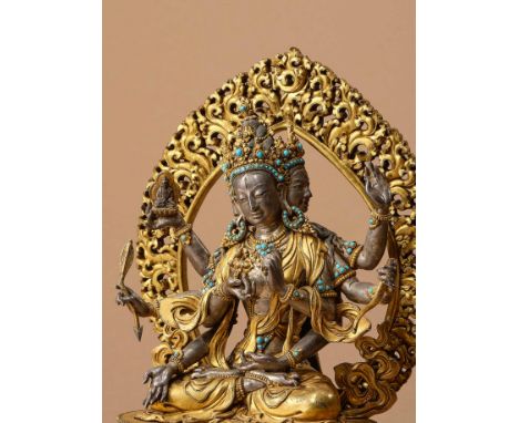 STATUETTE D'USHNISHAVIJAYA EN ARGENT PARTIELLEMENT DORÉ ET ALLIAGE DE CUIVRE DORÉ TIBET CENTRAL, VERS XVIIE SIÈCLE Himalayan 