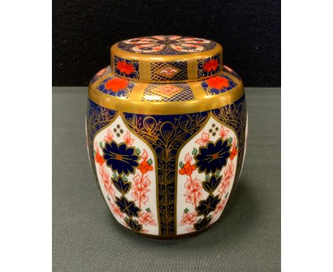 A Royal Crown Derby 1128 pattern ginger jar and cover, 11.5cm high, printed mark (first) 