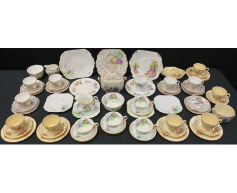 Decorative ceramics - Shelley part tea service;  Royal Winton;  Royal Crown Pottery;  etc 