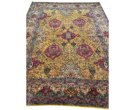 FINE ANTIQUE PERSIAN TEHRAN CARPET, 360cm x 280cm. 