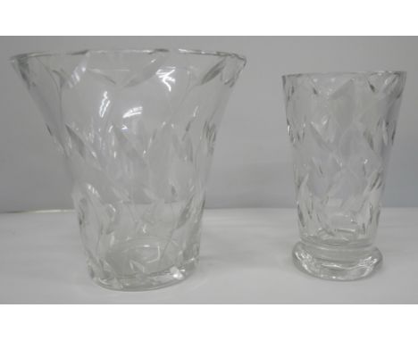 Two Clyne Farquharson crystal glass vases with leaf design, both signed and dated, tallest 16cm, both with chips to the rim