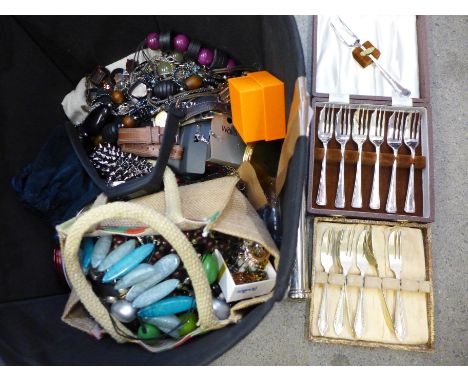 A collection of costume jewellery with watches, stone set jewellery and vintage, etc.