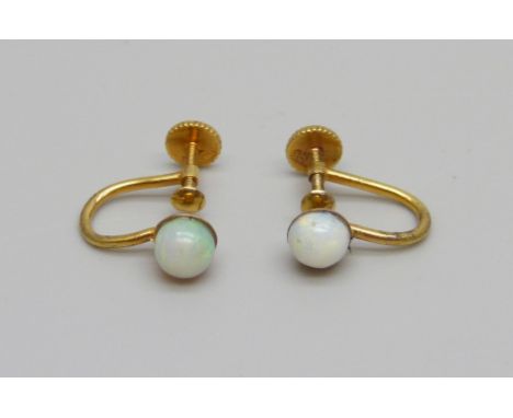 A pair of 15ct gold and opal screw-back earrings, a/f, 1.7g