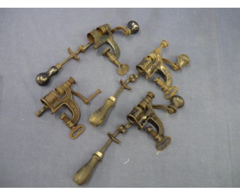 A selection of four various assorted vintage turnover tools with turned wood handles 