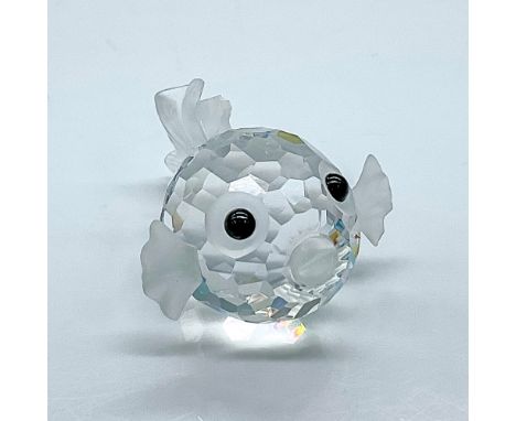 Multifaceted clear crystal mini blow fish with black eyes and frosted mouth, tail, fins and outer eyes. Part of the South Sea