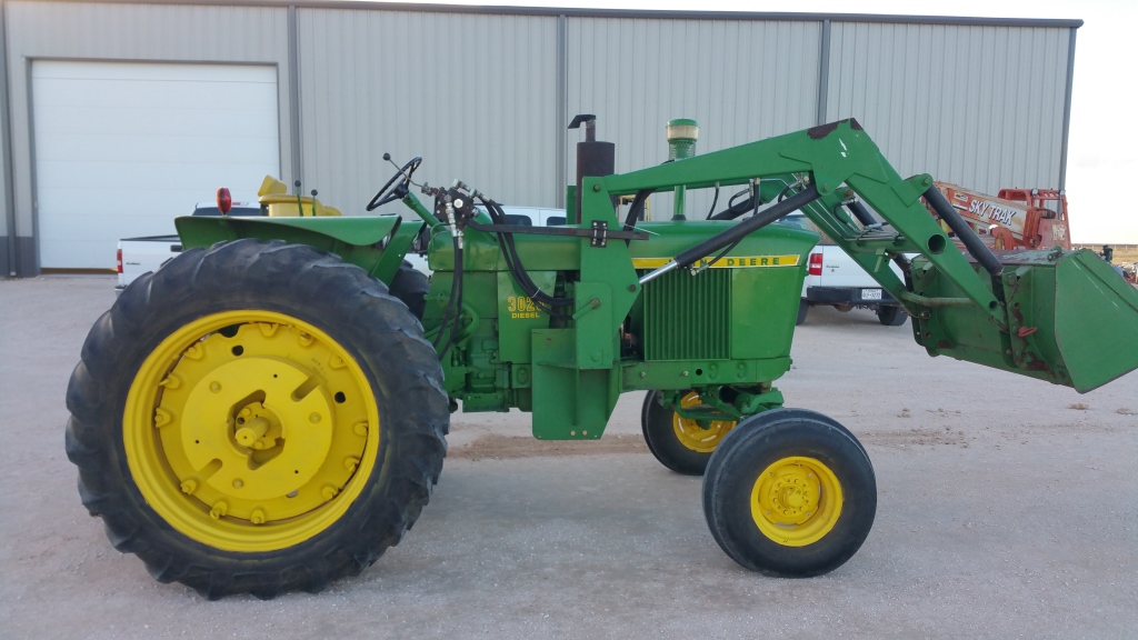 1969 JOHN DEERE 3020 WITH FRONT END LOADER S/N 124316R