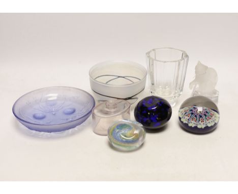 A collection of signed 20th century glassware, a Goebel cat, a Sabino dish, a bowl, an ink bottle, vase and three paperweight