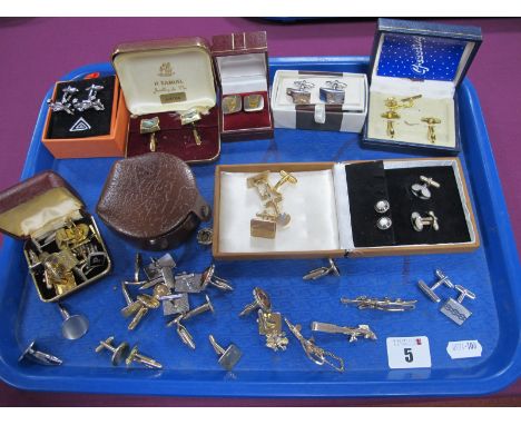 A Selection of Modern Gent's Cufflinks and Tie Slides, including frogs, fish, initialled, engine turned etc :- One Tray 