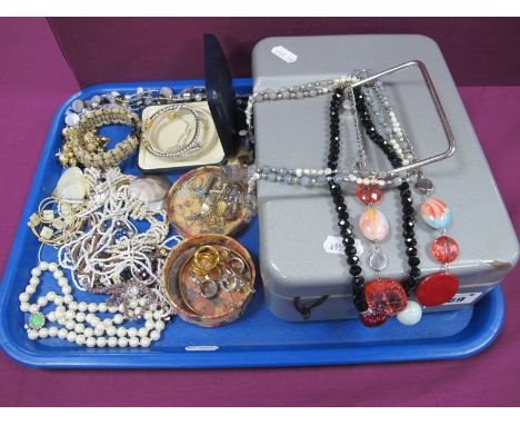 Assorted Costume Jewellery, including imitation pearls, golf club bar brooch, earrings, bead necklaces, "925" and other chain