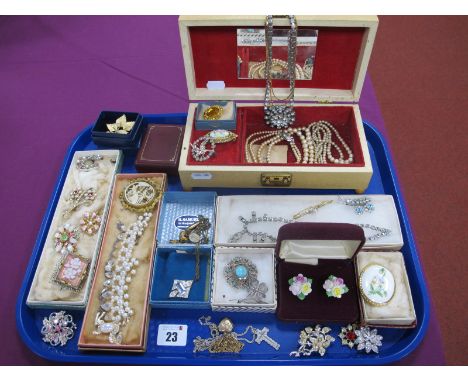 A Collection of Vintage and Later Costume Jewellery, including floral spray brooches, diamante necklaces, imitation pearl bea