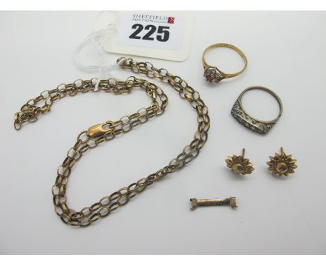 A 9ct Gold Belcher Link Chain,  a 9ct gold cluster ring, of flowerhead design (finger size P½), a pair of earstuds of Victori