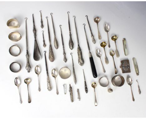 A selection of silver, including a set of six George VI Pembury style pattern silver teaspoons, William Suckling Ltd, Birming