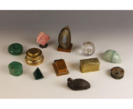 A collection of objects of virtu, to include a malachite pyramid, 5cm high; a banded agate geode, 11cm high; a rhodochrosite 