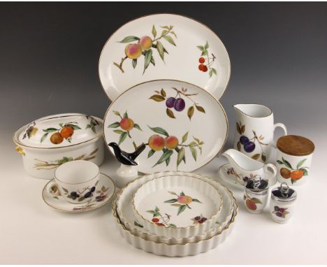 A Royal Worcester part dinner service in the 'Evesham' pattern, comprising: six breakfast cups and saucers, six coffee cups a