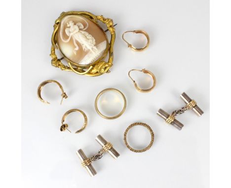 A selection of jewellery, including a 9ct wedding band, ring size P 1/2, a pair of 9ct engraved hoop earrings, and further pa