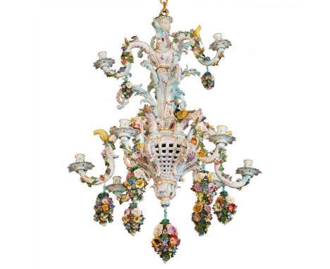 Delightful roccaille chandelier in delicate Meissen porcelain of the Marcolini period, circa 1790, from the residence of King