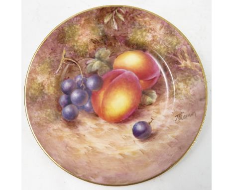 A Royal Worcester plate, decorated with hand painted fruit, by Freeman, circa 1955, diameter 6ins 