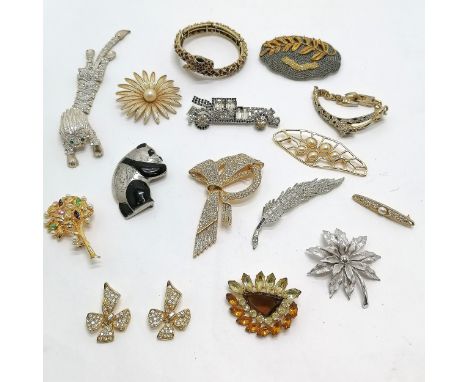 Butler &amp; Wilson bow (10cm) brooch / earrings set + panda brooch (a/f), articulated lion brooch, snake bangle etc 