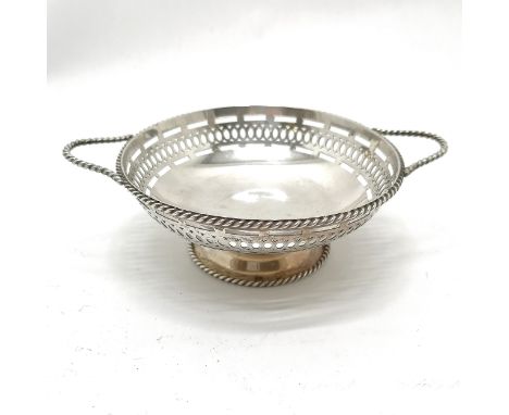 1925 silver 2 handled pedestal bonbon dish by William Hutton &amp; Sons Ltd - 10cm diameter &amp; 80g ~ no obvious damage 