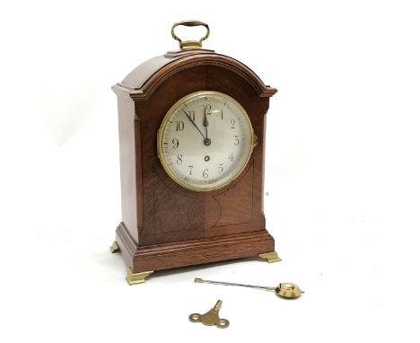 Mahogany brass mounted large mantle clock with key and pendulum - 36cm high, with no obvious damage and runs but WE CANNOT GU