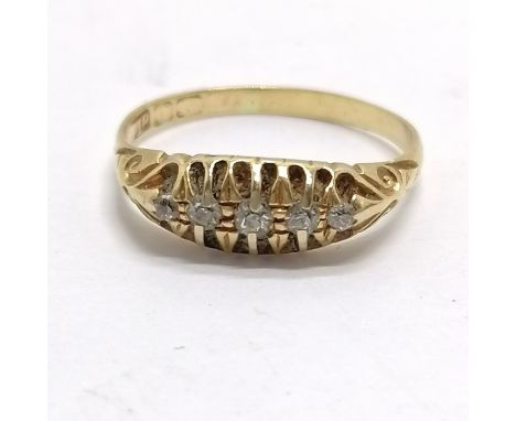 18ct hallmarked gold 5 stone diamond ring - size O½ &amp; 2.4g total weight 