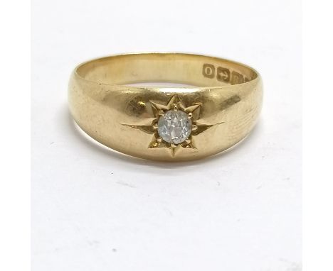 18ct hallmarked gold diamond set gypsy ring - size P½ &amp; 4.2g total weight 