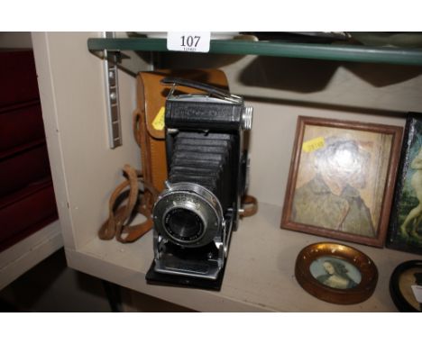 A Kodak 620 Bellows camera