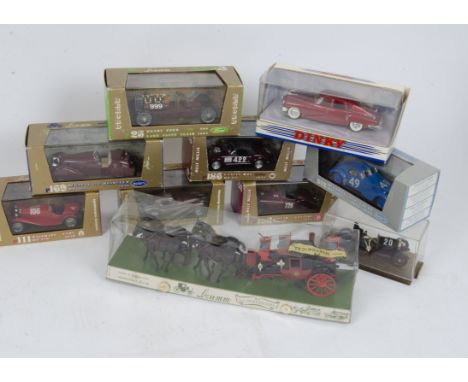 Modern Diecast Vehicles, a boxed collection of vintage mostly private vehicles, including Atlas Editions Greatest Show on Ear