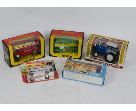 1970S/80s Diecast Models, a boxed group including Britain's 9524 Ford 6600 tractor, bubble packed 1977 Lonestar Jubilee Route