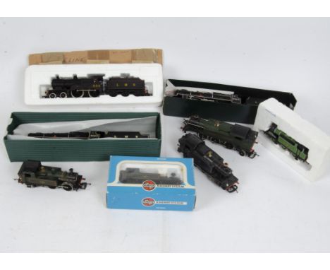 Airfix and Mainline OO Gauge Steam Locomotives and Tenders, two Airfix rebuilt Scots, both in LMS lined black as no 6103 'Sco