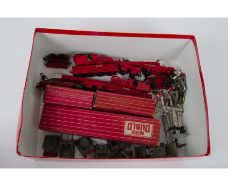Two Unboxed Hornby-Dublo OO Gauge Breakdown Crane Sets and Other Items, two complete crane sets, each with four jacks, one se