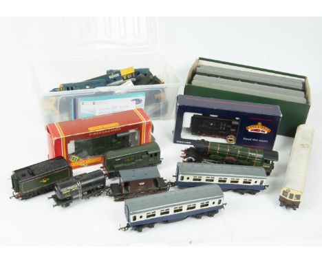 Locomotives Stock and Other OO Gauge Components, including boxed Bachmann class 08 diesel ref 32-110 in black livery as no 13
